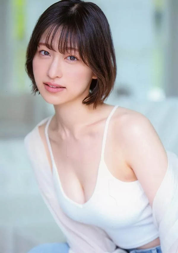 「职能治疗师」台面上保持邻家女孩亲和力 台面下兼职拍AV色气到不行