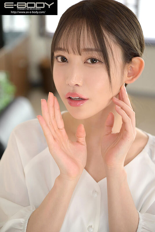 七瀬アリス(七濑爱丽丝)作品EBWH-112发布!散发全部费洛蒙的火辣女上司,露内衣乳沟色气诱惑-图片2